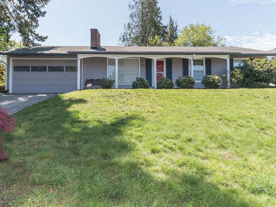 12626 NE Davis St, Portland, OR 97230