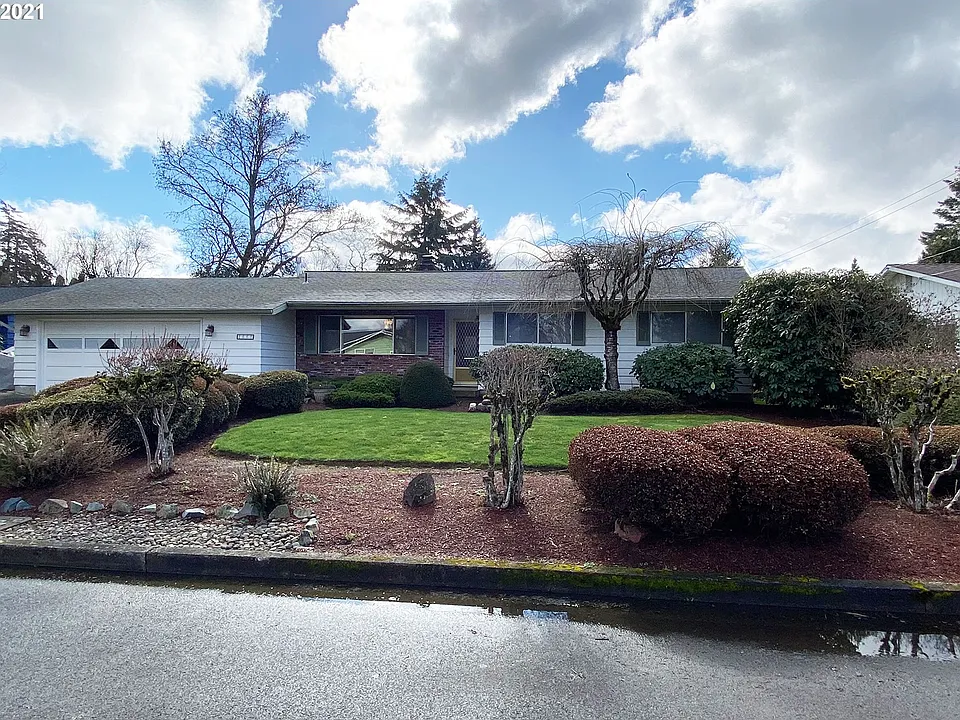1660 SE 10th St, Gresham, OR 97080