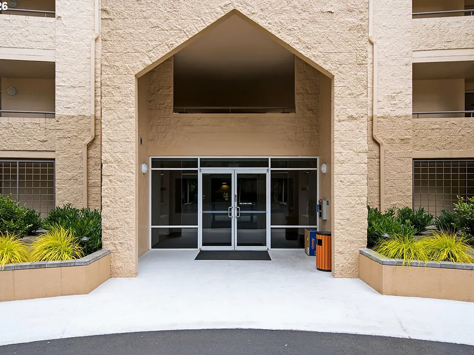 6625 W Burnside Rd Unit 226, Portland, OR 97210